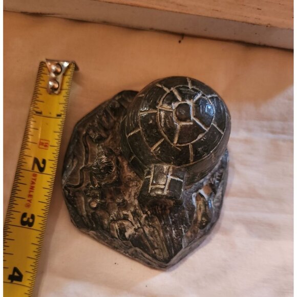 Handcrafted Wolf Originals Soapstone Igloo Eskimo Sculpture - Picture 5 of 5